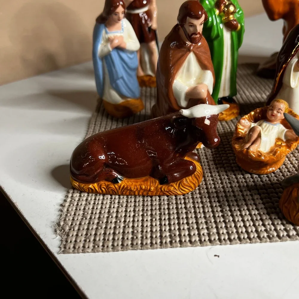 Vintage Holland Mold Ceramic Nativity Set 14 Piece Hand Painted Figurines